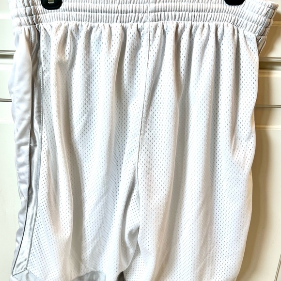 Nike Mens basketball shorts - Picture 3 of 3